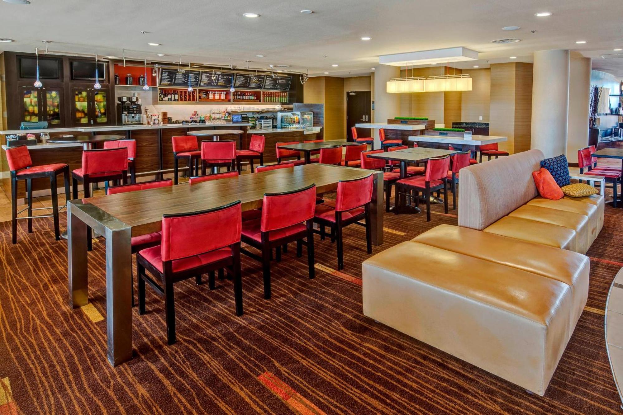 Courtyard By Marriott Midland Hotel Bagian luar foto