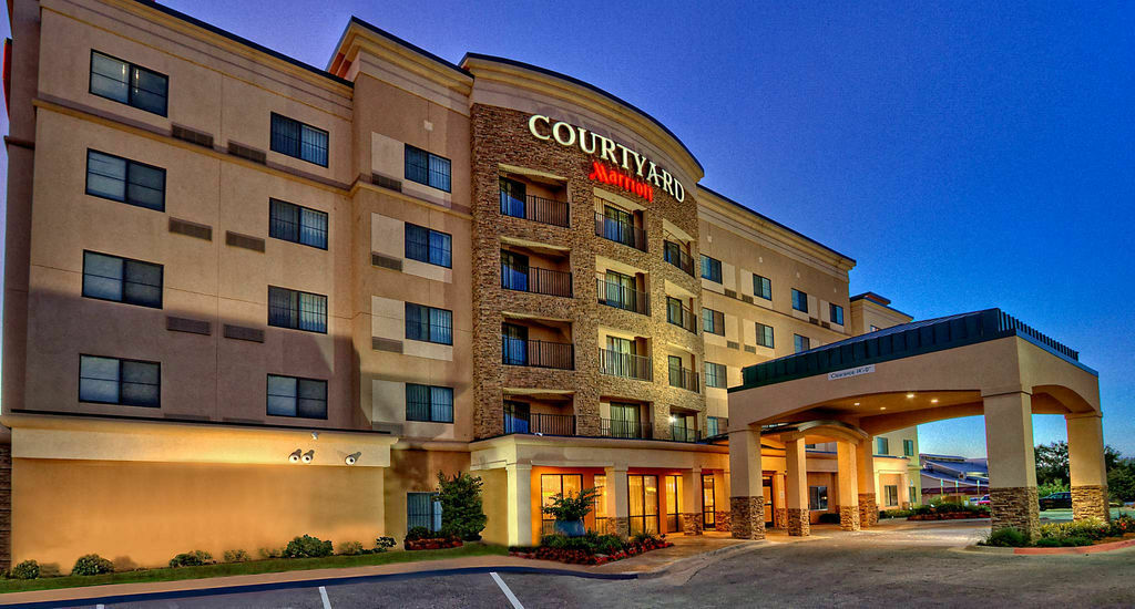 Courtyard By Marriott Midland Hotel Bagian luar foto